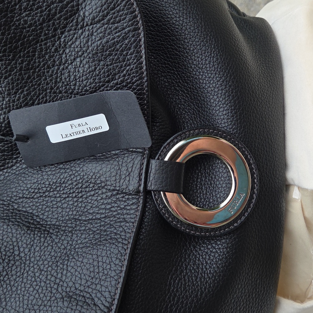 Furla NWT Hobo Black Pebbled Leather Large Shoulderbag NWT with Dustbag - Picture 3 of 15